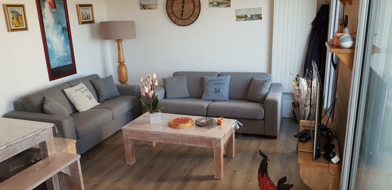 Appartement Vue Sur Mer Et Port Grandcamp-Maisy Exterior foto